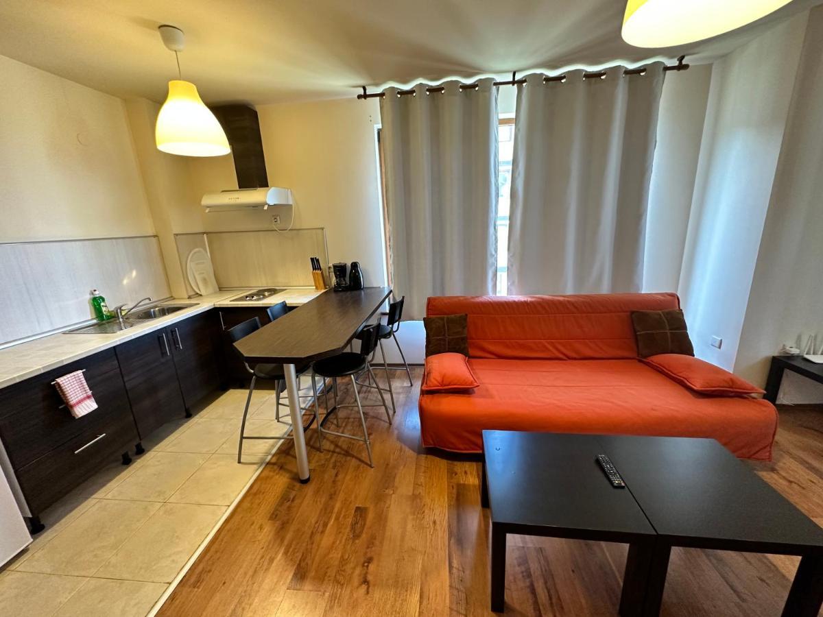 Neon Luxury Apartments Next To The Gondola Bansko Bagian luar foto